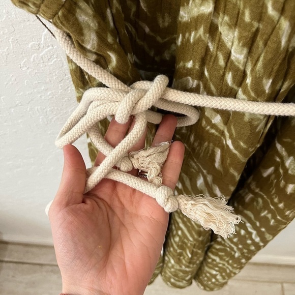 Wonderly Button Front Waist Tie Plus Size Short Sleeve Gauze Midi Dress - Picture 7 of 12